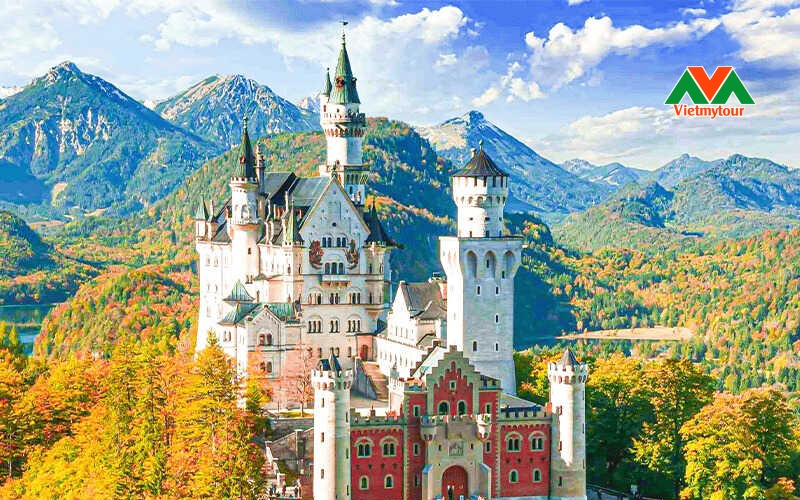 top-10-diem-den-du-lich-chau-au-noi-tieng