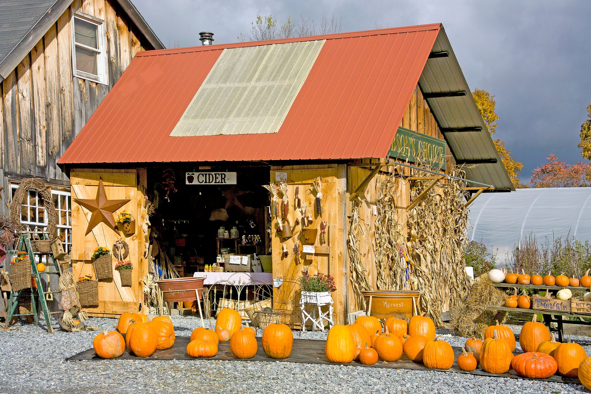 Xuong ep tao Fly Creek Cider Mill va nha may bia Brewery Ommegang