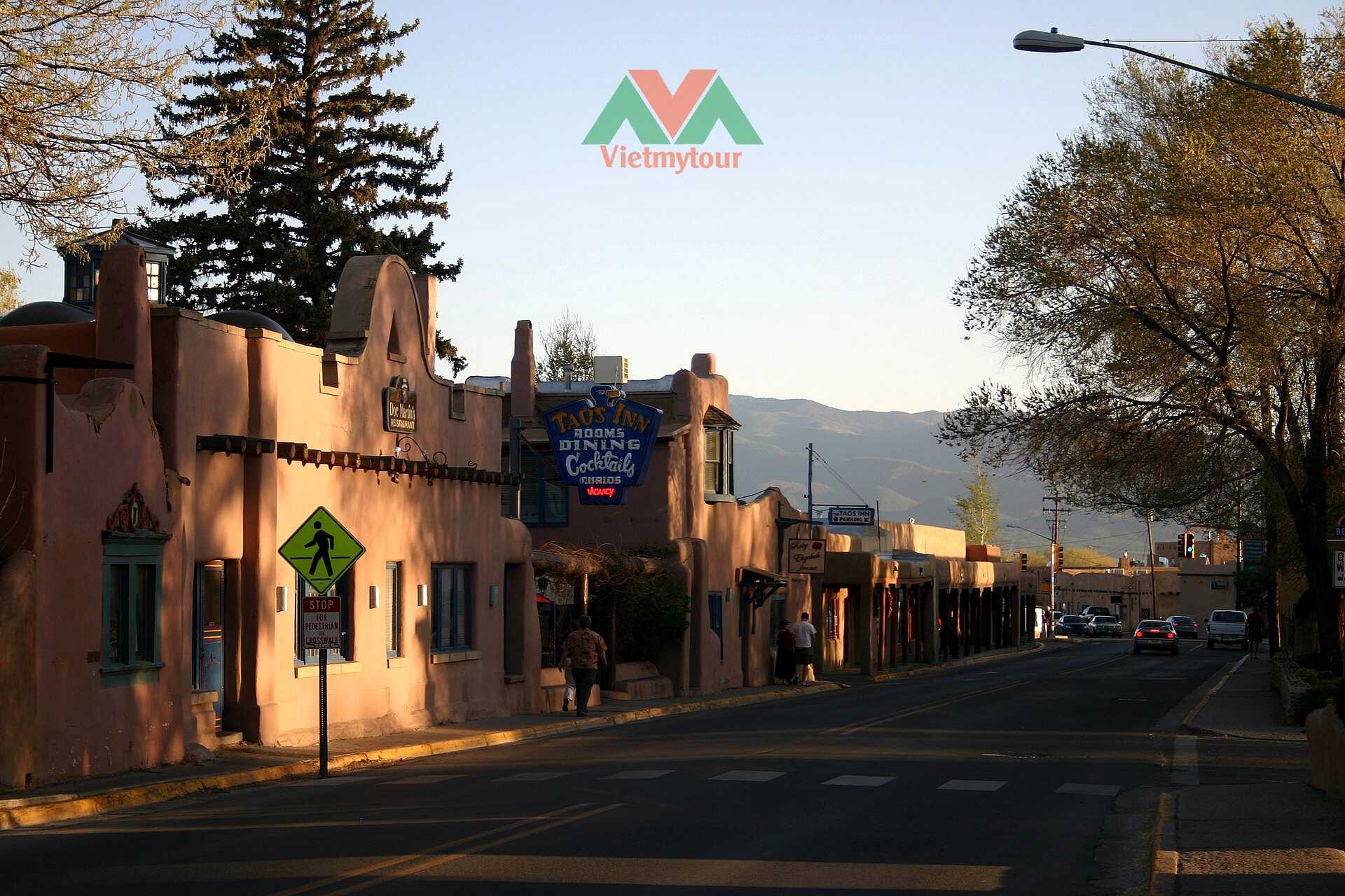 Khách sạn lịch sử Taos Inn và nhà hàng Doc Martins New Mexico