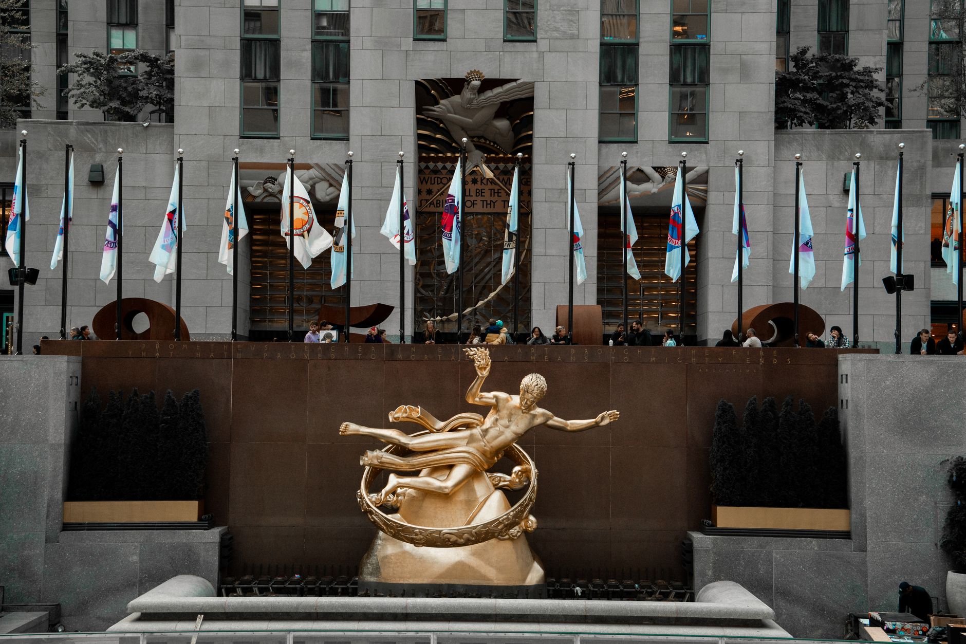 Trung tam thuong mai Rockefeller Center Manhattan New York